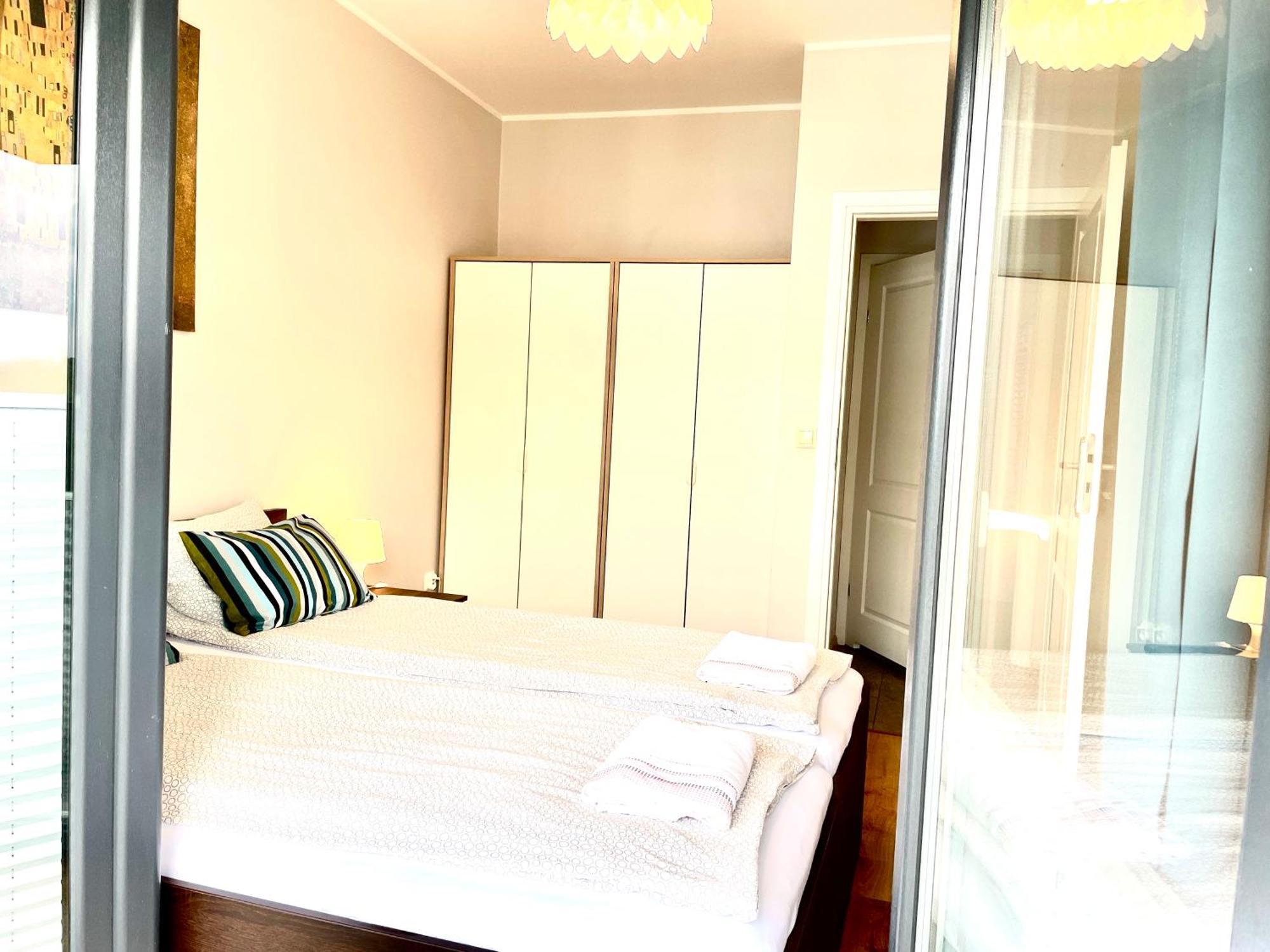 Froja Apartamento Zator Exterior foto